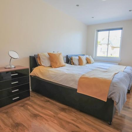 Stylish Modern Newly Built Apartment 15 Min From City Centre EDI Exterior photo