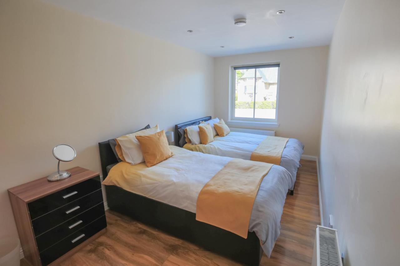 Stylish Modern Newly Built Apartment 15 Min From City Centre EDI Exterior photo